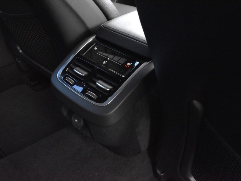2025 (25) VOLVO V60 2.0 B4P Plus Dark 5dr Auto [7 speed] 5233413