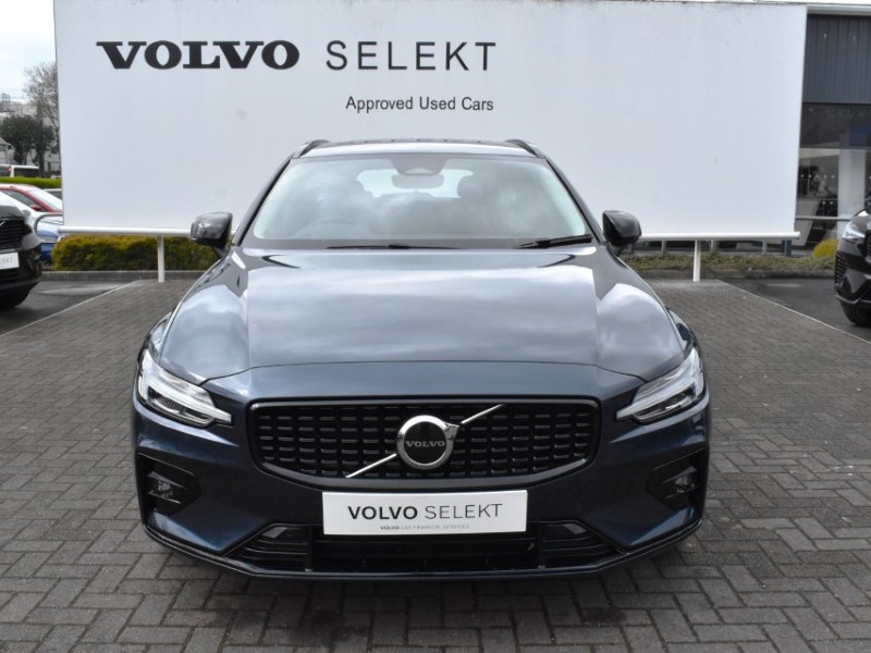 2025 (25) VOLVO V60 2.0 B4P Plus Dark 5dr Auto [7 speed] 5233383