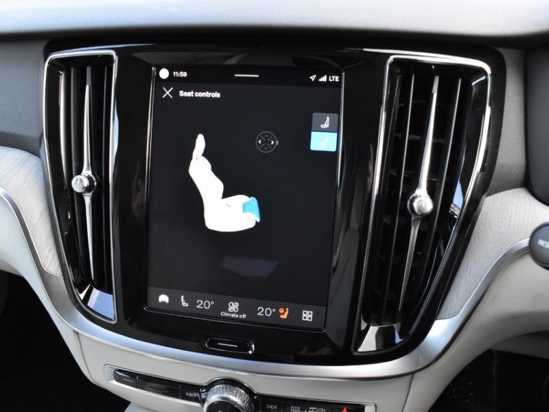 2025 (25) VOLVO V60 2.0 B4P Plus Dark 5dr Auto [7 speed] 5229715