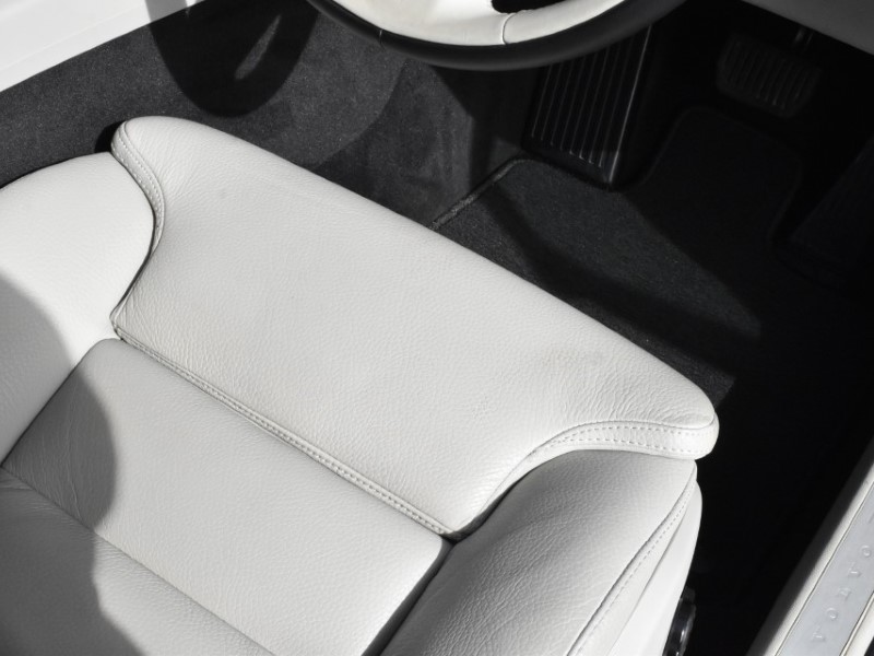 2025 (25) VOLVO V60 2.0 B4P Plus Dark 5dr Auto [7 speed] 5229725