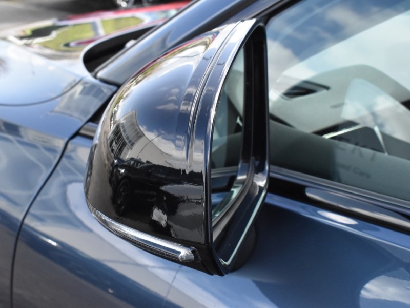 2025 (25) VOLVO V60 2.0 B4P Plus Dark 5dr Auto [7 speed] 5229748