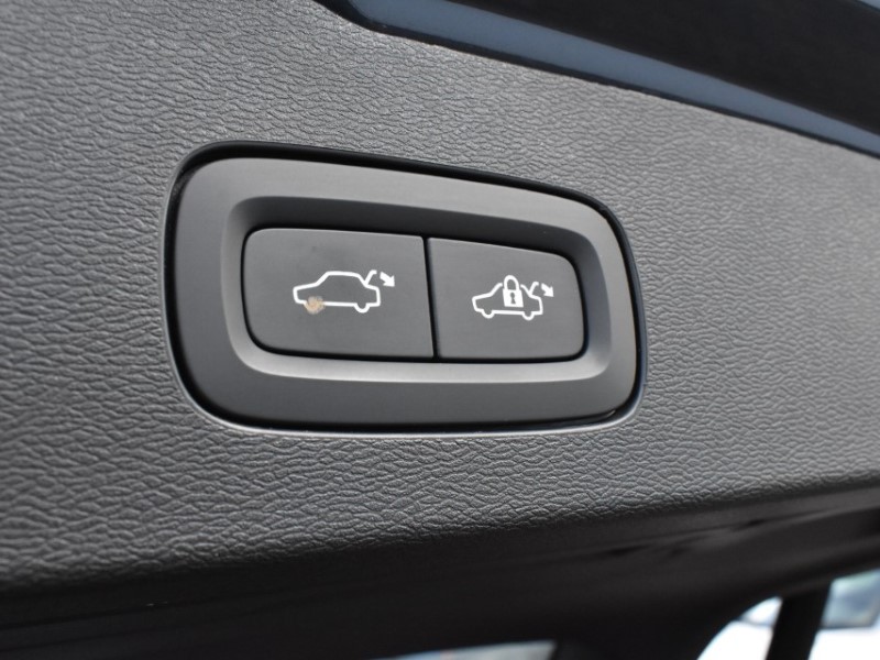 2025 (25) VOLVO V60 2.0 B4P Plus Dark 5dr Auto [7 speed] 5229744