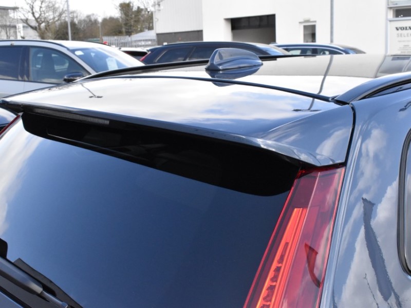 2025 (25) VOLVO V60 2.0 B4P Plus Dark 5dr Auto [7 speed] 5229752