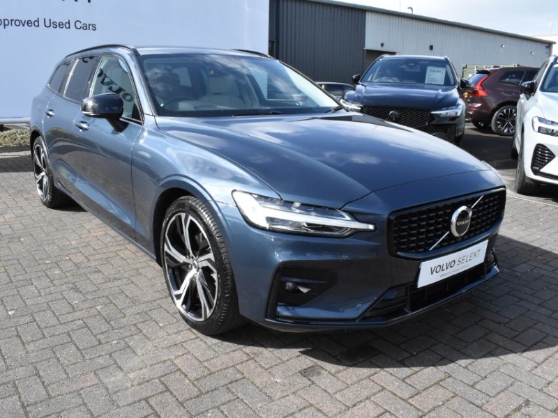 2025 (25) VOLVO V60 2.0 B4P Plus Dark 5dr Auto [7 speed]