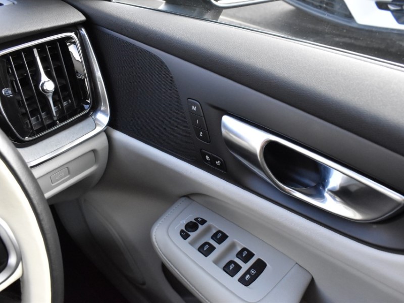 2025 (25) VOLVO V60 2.0 B4P Plus Dark 5dr Auto [7 speed] 5229718