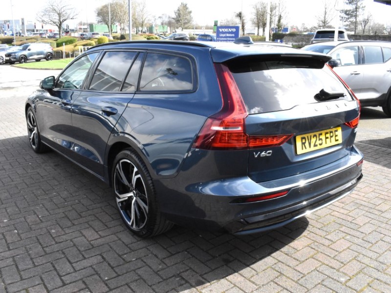 2025 (25) VOLVO V60 2.0 B4P Plus Dark 5dr Auto [7 speed] 5229702