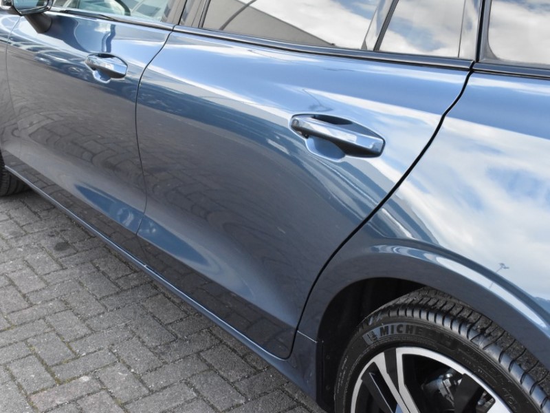 2025 (25) VOLVO V60 2.0 B4P Plus Dark 5dr Auto [7 speed] 5229750