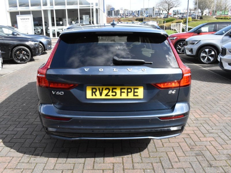 2025 (25) VOLVO V60 2.0 B4P Plus Dark 5dr Auto [7 speed] 5229703