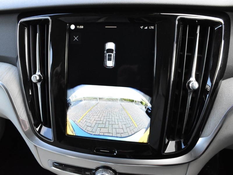 2025 (25) VOLVO V60 2.0 B4P Plus Dark 5dr Auto [7 speed] 5229714