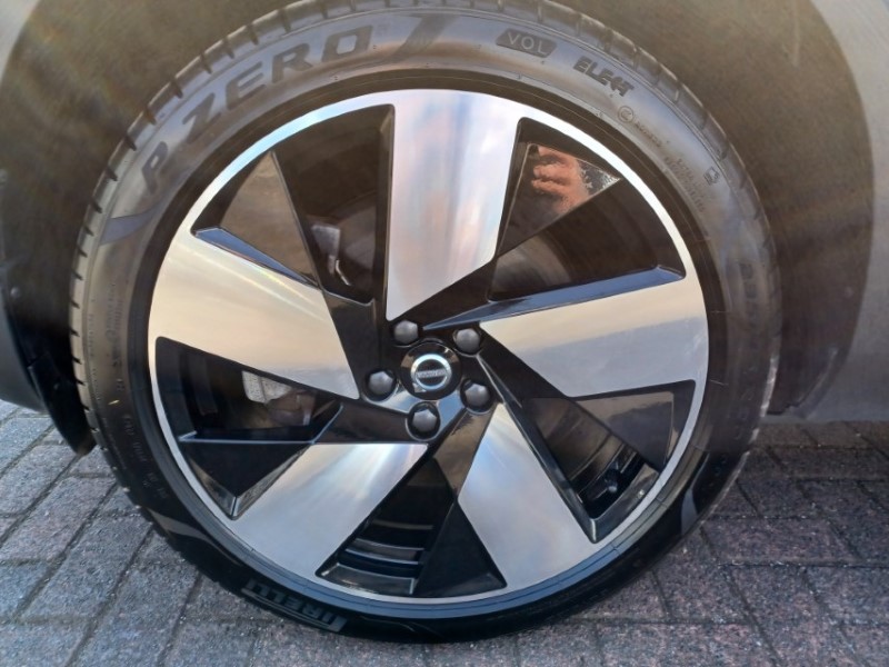 2022 (72) VOLVO C40 300kW Recharge Twin Pro 78kWh 5dr AWD Auto 5265365