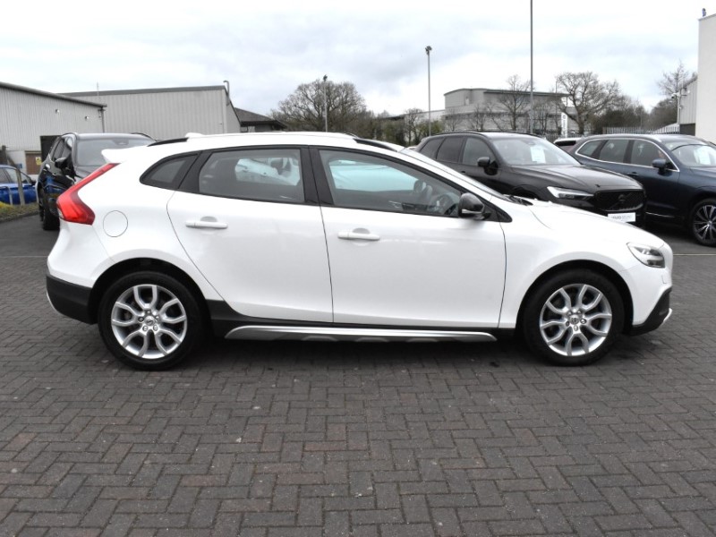 2018 (18) VOLVO V40 T3 [152] Cross Country Pro 5dr Geartronic 5239220