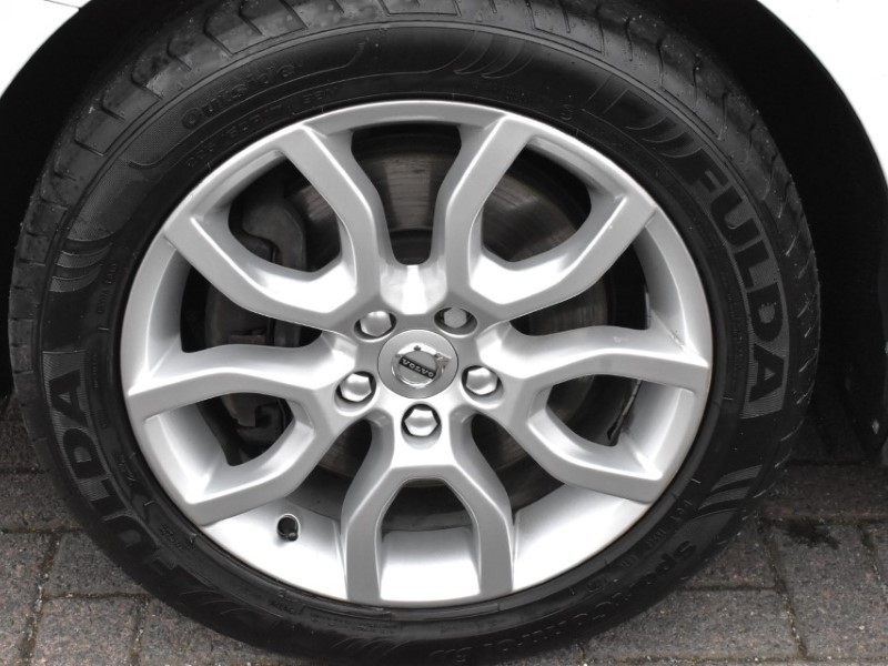 2018 (18) VOLVO V40 T3 [152] Cross Country Pro 5dr Geartronic 5239277