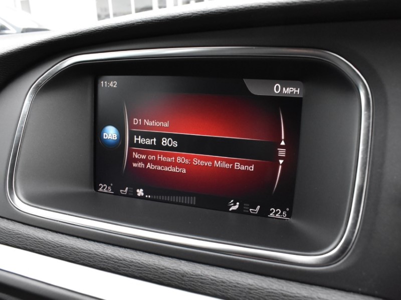 2018 (18) VOLVO V40 T3 [152] Cross Country Pro 5dr Geartronic 5239253