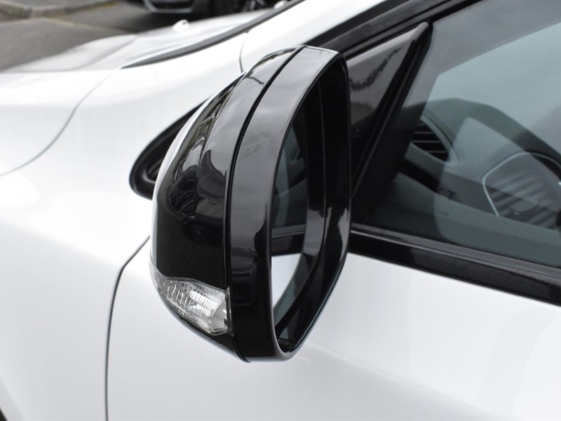 2018 (18) VOLVO V40 T3 [152] Cross Country Pro 5dr Geartronic 5239287