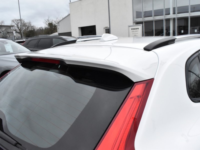 2018 (18) VOLVO V40 T3 [152] Cross Country Pro 5dr Geartronic 5239281