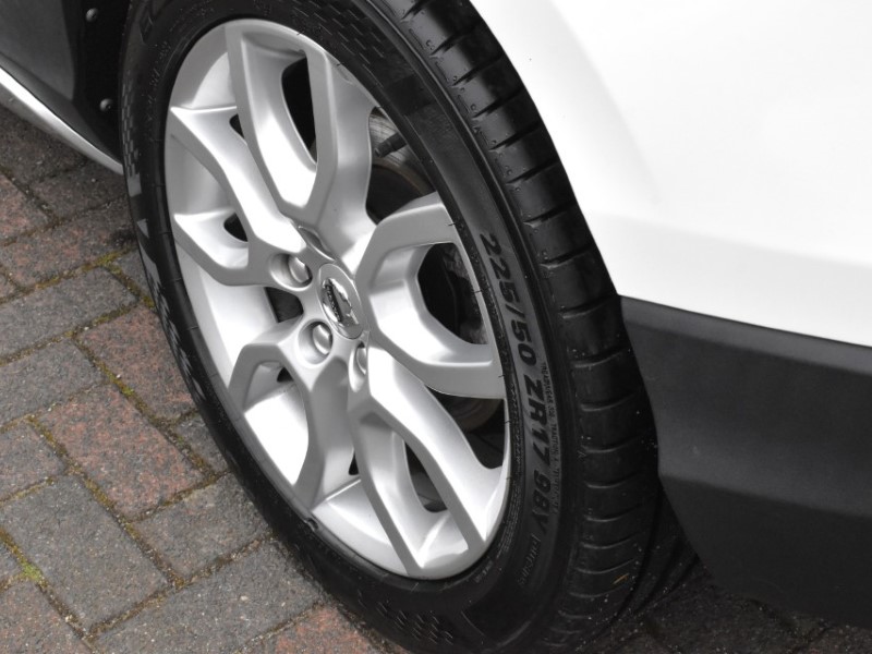 2018 (18) VOLVO V40 T3 [152] Cross Country Pro 5dr Geartronic 5239278