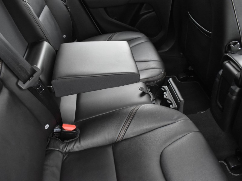 2018 (18) VOLVO V40 T3 [152] Cross Country Pro 5dr Geartronic 5239268