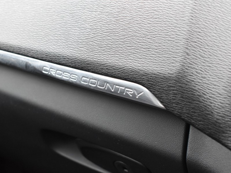 2018 (18) VOLVO V40 T3 [152] Cross Country Pro 5dr Geartronic 5239262