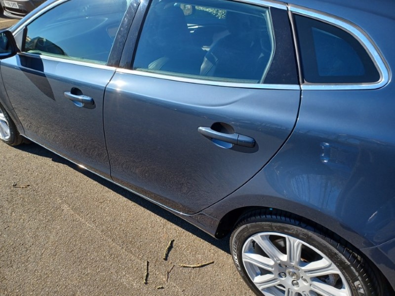 2019 (68) VOLVO V40 T3 [152] Inscription 5dr 5258966