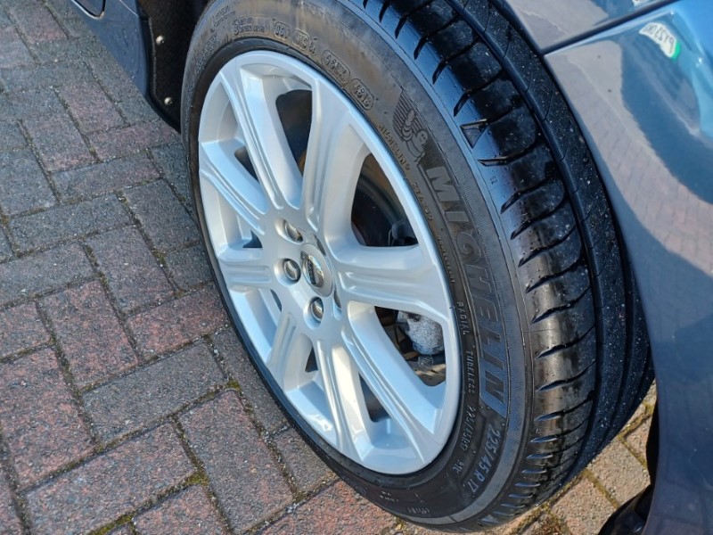 2019 (68) VOLVO V40 T3 [152] Inscription 5dr 5258955