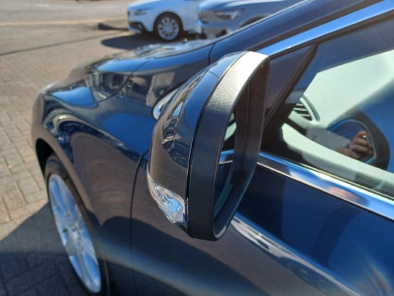 2019 (68) VOLVO V40 T3 [152] Inscription 5dr 5258954