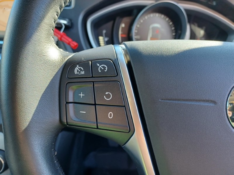 2019 (68) VOLVO V40 T3 [152] Inscription 5dr 5258830