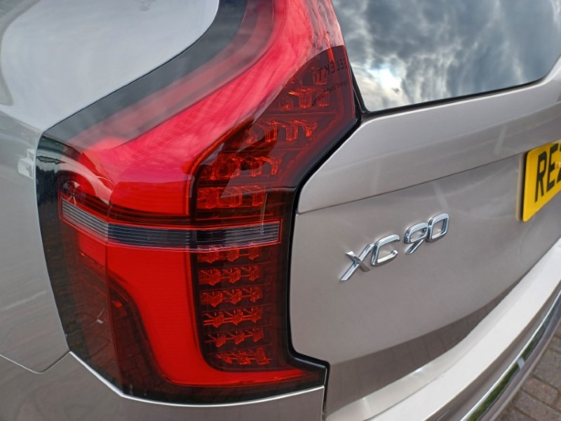 2025 (25) VOLVO XC90 2.0 T8 PHEV Ultra Bright 5dr AWD Geartronic 5266218