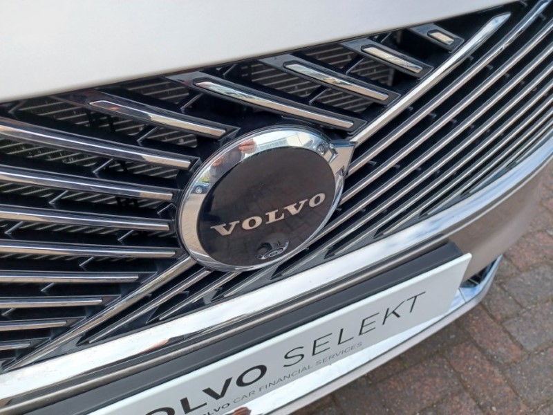 2025 (25) VOLVO XC90 2.0 T8 PHEV Ultra Bright 5dr AWD Geartronic 5266223