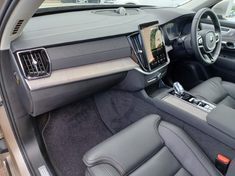 2025 (25) VOLVO XC90 2.0 T8 PHEV Ultra Bright 5dr AWD Geartronic 5266199