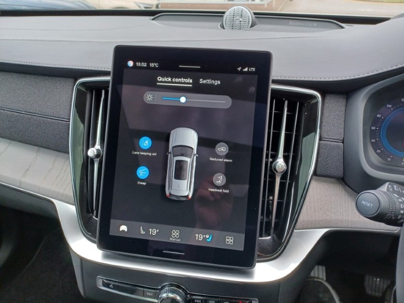 2025 (25) VOLVO XC90 2.0 T8 PHEV Ultra Bright 5dr AWD Geartronic 5266167