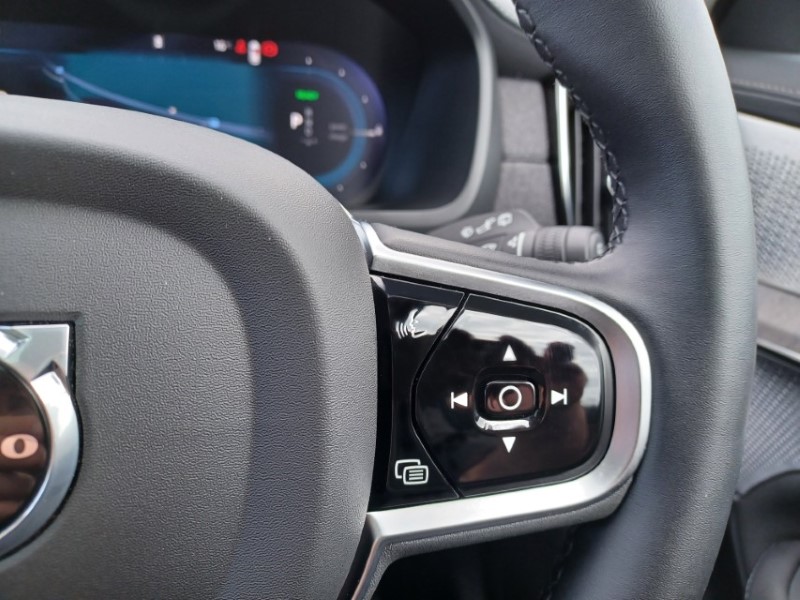 2025 (25) VOLVO XC90 2.0 T8 PHEV Ultra Bright 5dr AWD Geartronic 5266175