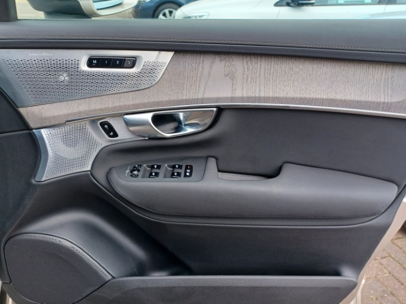 2025 (25) VOLVO XC90 2.0 T8 PHEV Ultra Bright 5dr AWD Geartronic 5266181