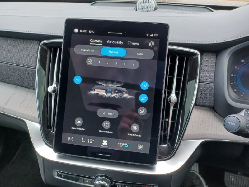 2025 (25) VOLVO XC90 2.0 T8 PHEV Ultra Bright 5dr AWD Geartronic 5266169