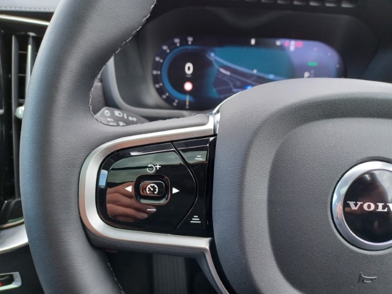 2025 (25) VOLVO XC90 2.0 T8 PHEV Ultra Bright 5dr AWD Geartronic 5266174