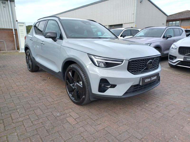 2026 (26) VOLVO XC40 2.0 B3P Plus Black Edition 5dr Auto