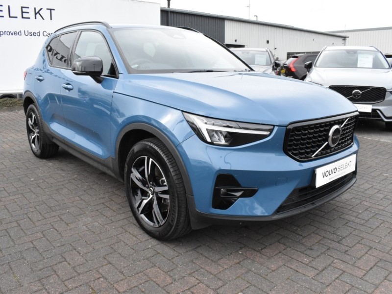 2022 (22) VOLVO XC40 2.0 B3P Plus Dark 5dr Auto