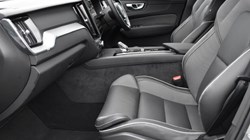 2025 (75) VOLVO XC60 2.0 B5P Plus Black Edition 5dr AWD Geartronic 5250076
