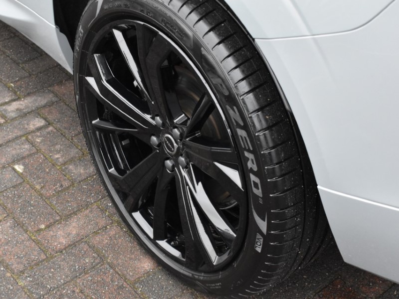 2025 (75) VOLVO XC60 2.0 B5P Plus Black Edition 5dr AWD Geartronic 5250093