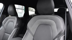 2025 (75) VOLVO XC60 2.0 B5P Plus Black Edition 5dr AWD Geartronic 5250080