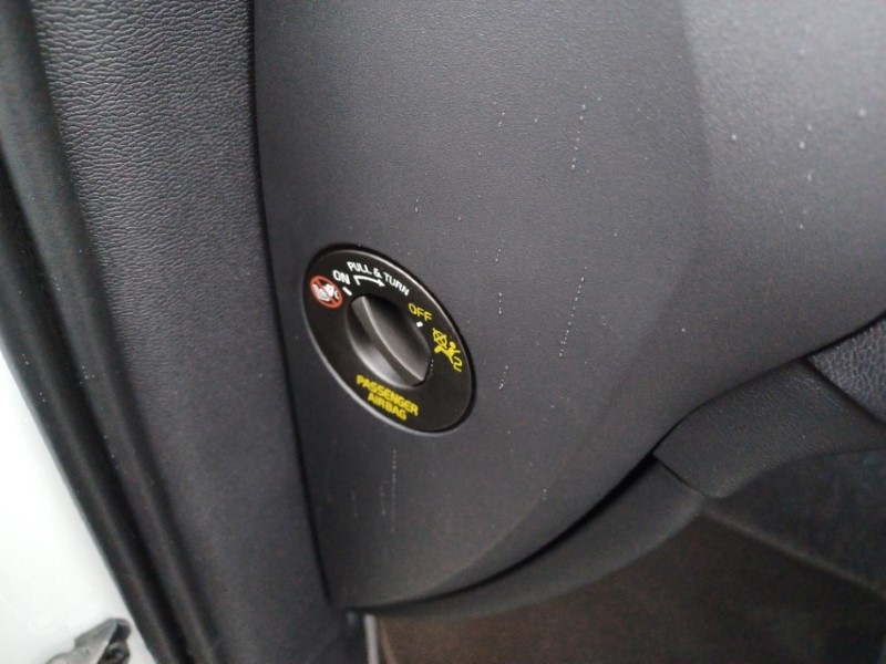 2025 (75) VOLVO XC40 2.0 B4P Ultra Bright 5dr Auto 5268807