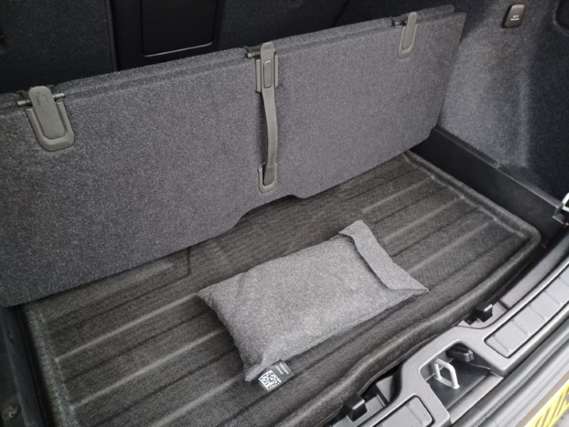 2025 (75) VOLVO XC40 2.0 B4P Ultra Bright 5dr Auto 5268813