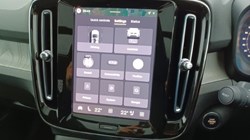 2025 (75) VOLVO XC40 2.0 B4P Ultra Bright 5dr Auto 5268783