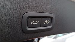 2025 (75) VOLVO XC40 2.0 B4P Ultra Bright 5dr Auto 5268814