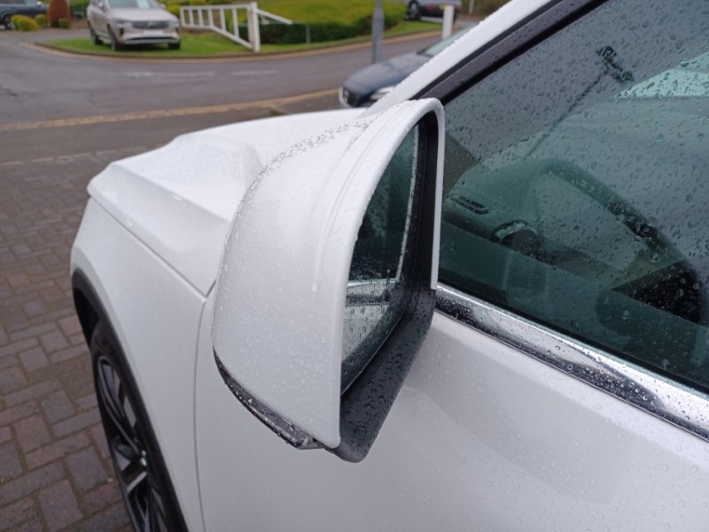 2025 (75) VOLVO XC40 2.0 B4P Ultra Bright 5dr Auto 5268818