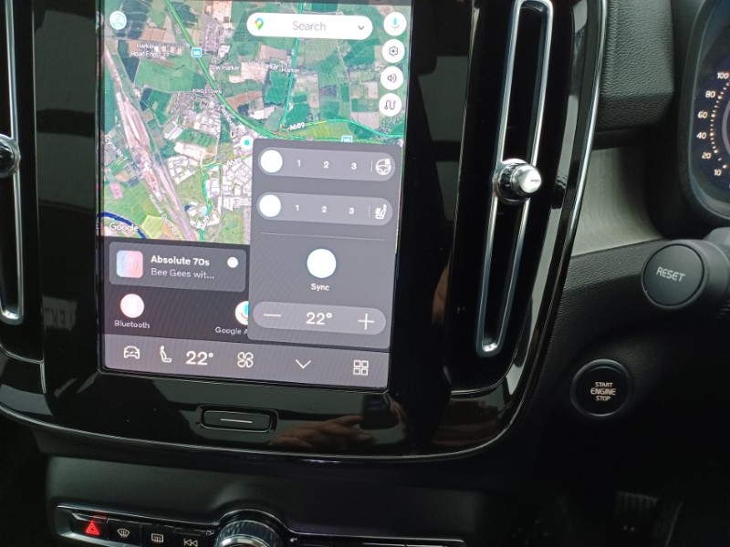 2025 (75) VOLVO XC40 2.0 B4P Ultra Bright 5dr Auto 5268789