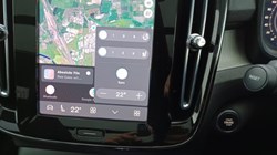 2025 (75) VOLVO XC40 2.0 B4P Ultra Bright 5dr Auto 5268789