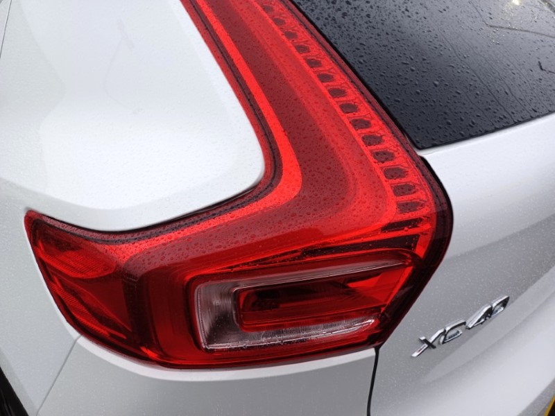 2025 (75) VOLVO XC40 2.0 B4P Ultra Bright 5dr Auto 5268879