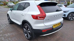 2025 (75) VOLVO XC40 2.0 B4P Ultra Bright 5dr Auto 5268773