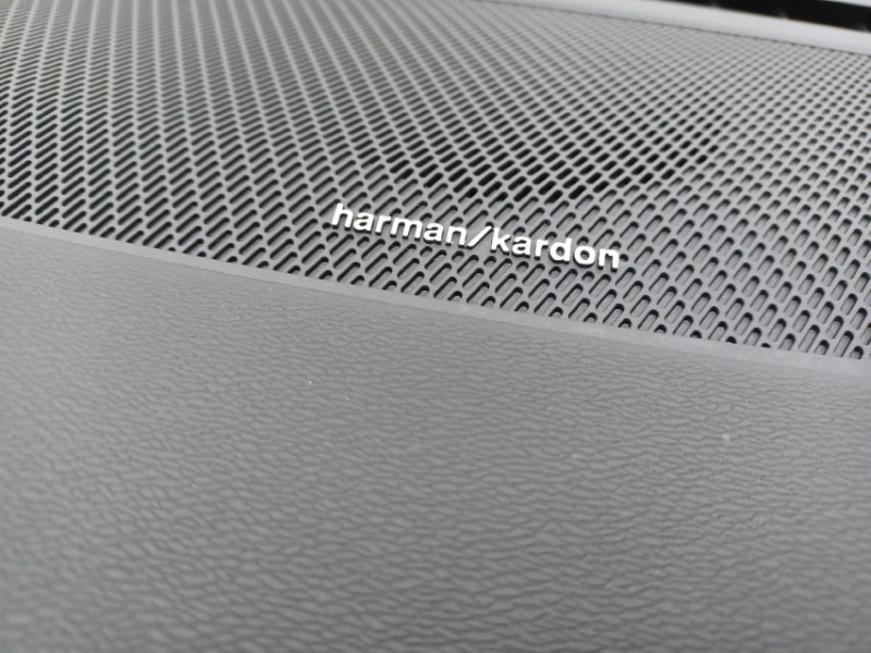 2025 (75) VOLVO XC40 2.0 B4P Ultra Bright 5dr Auto 5268780