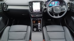 2025 (75) VOLVO XC40 2.0 B4P Ultra Bright 5dr Auto 5268804